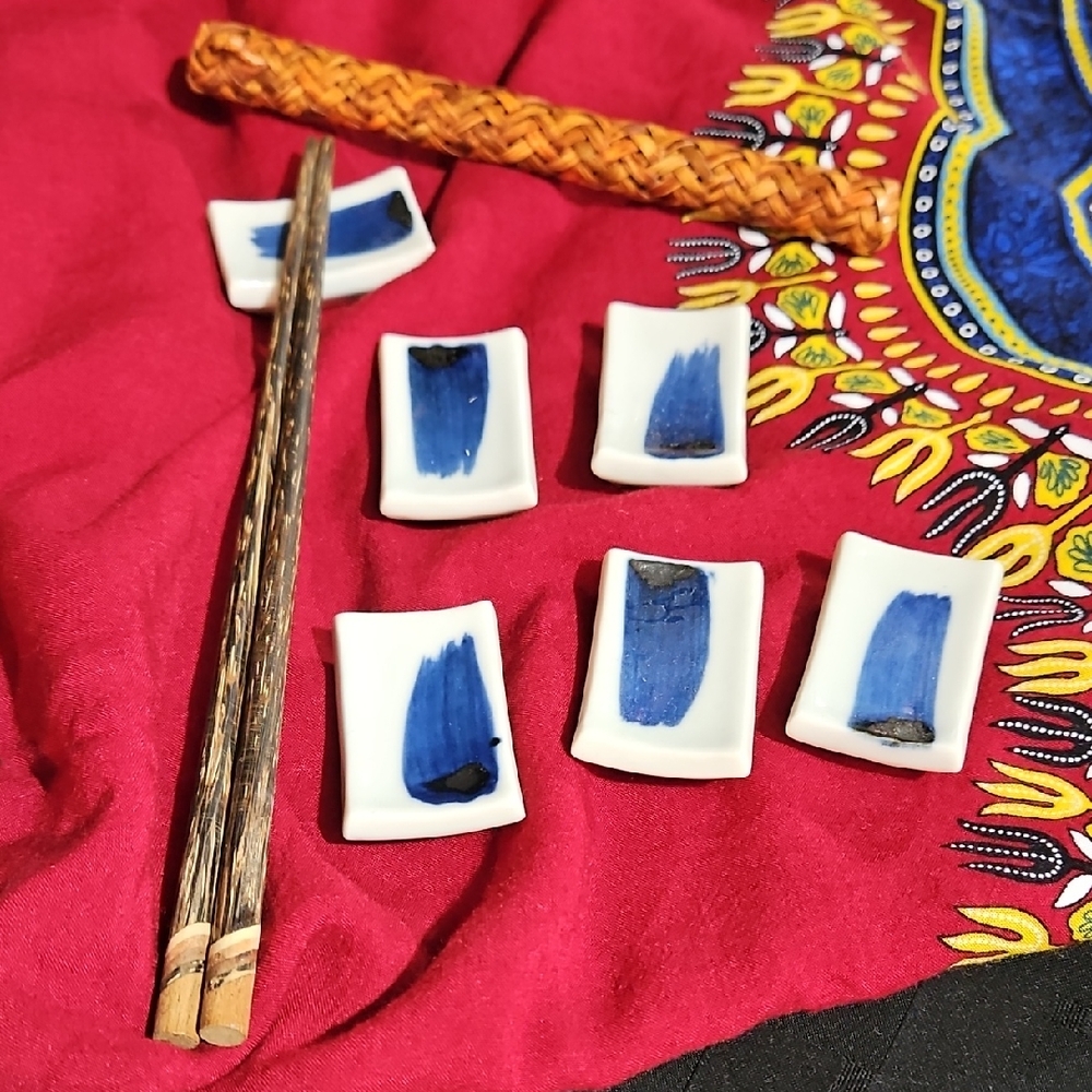 Traditional Japanese Ceramic Chopstick Rests - Set of 6 Blue & White Hashioki